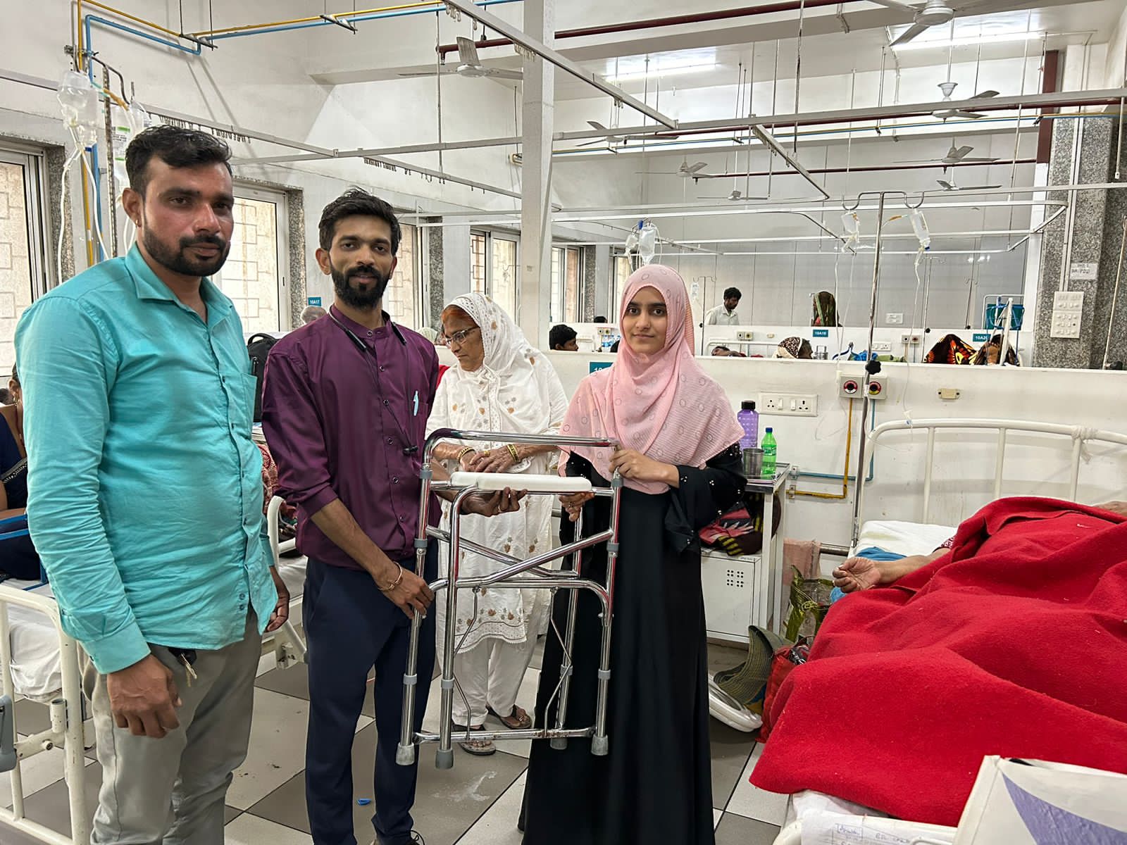 Support Patients at Sassoon Hospital - Photo 4